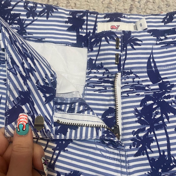 Vineyard vines palm tree shorts size 0 - Picture 2 of 5
